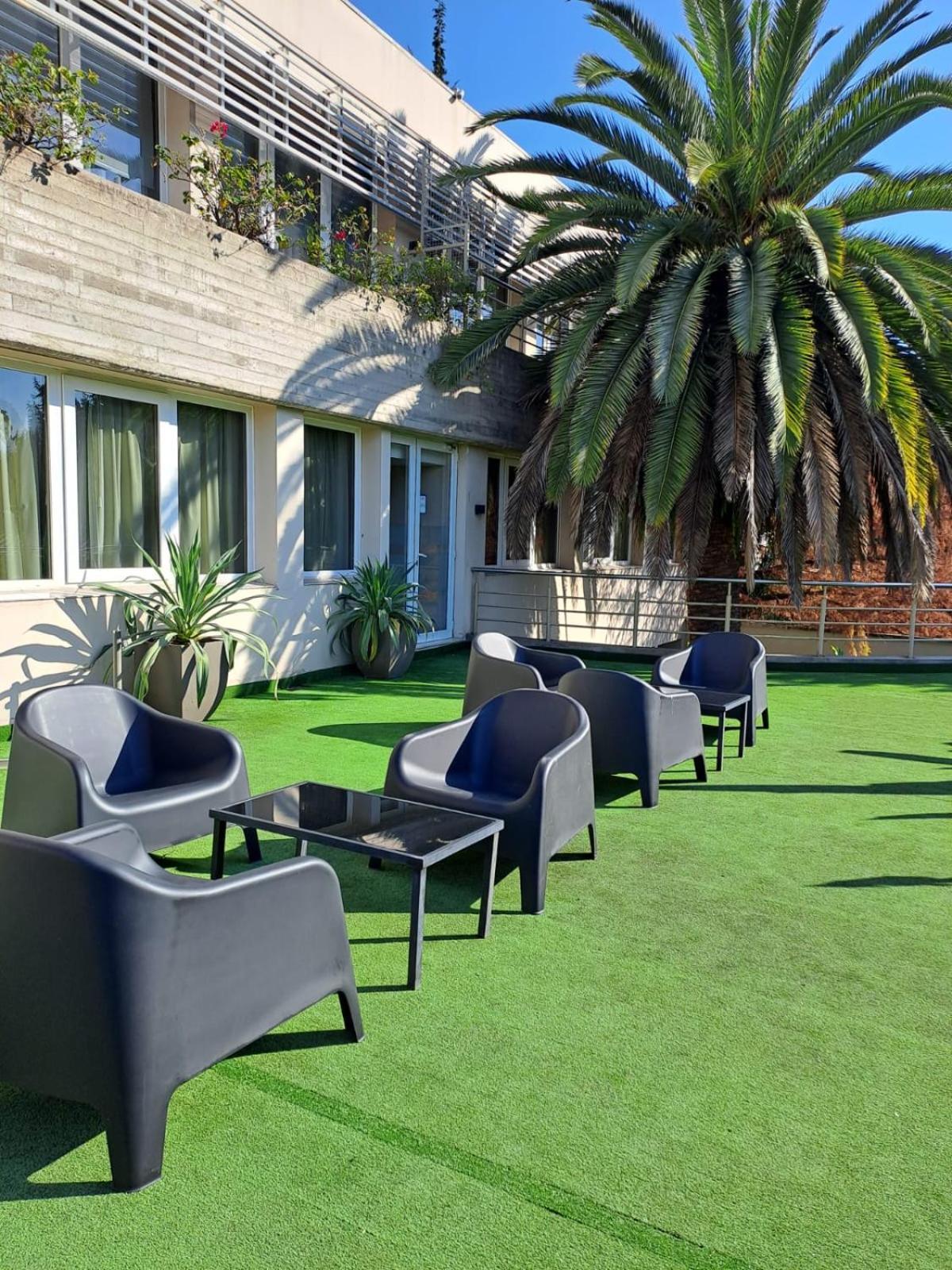 Howard Johnson Hotel Йерба Буена Екстериор снимка