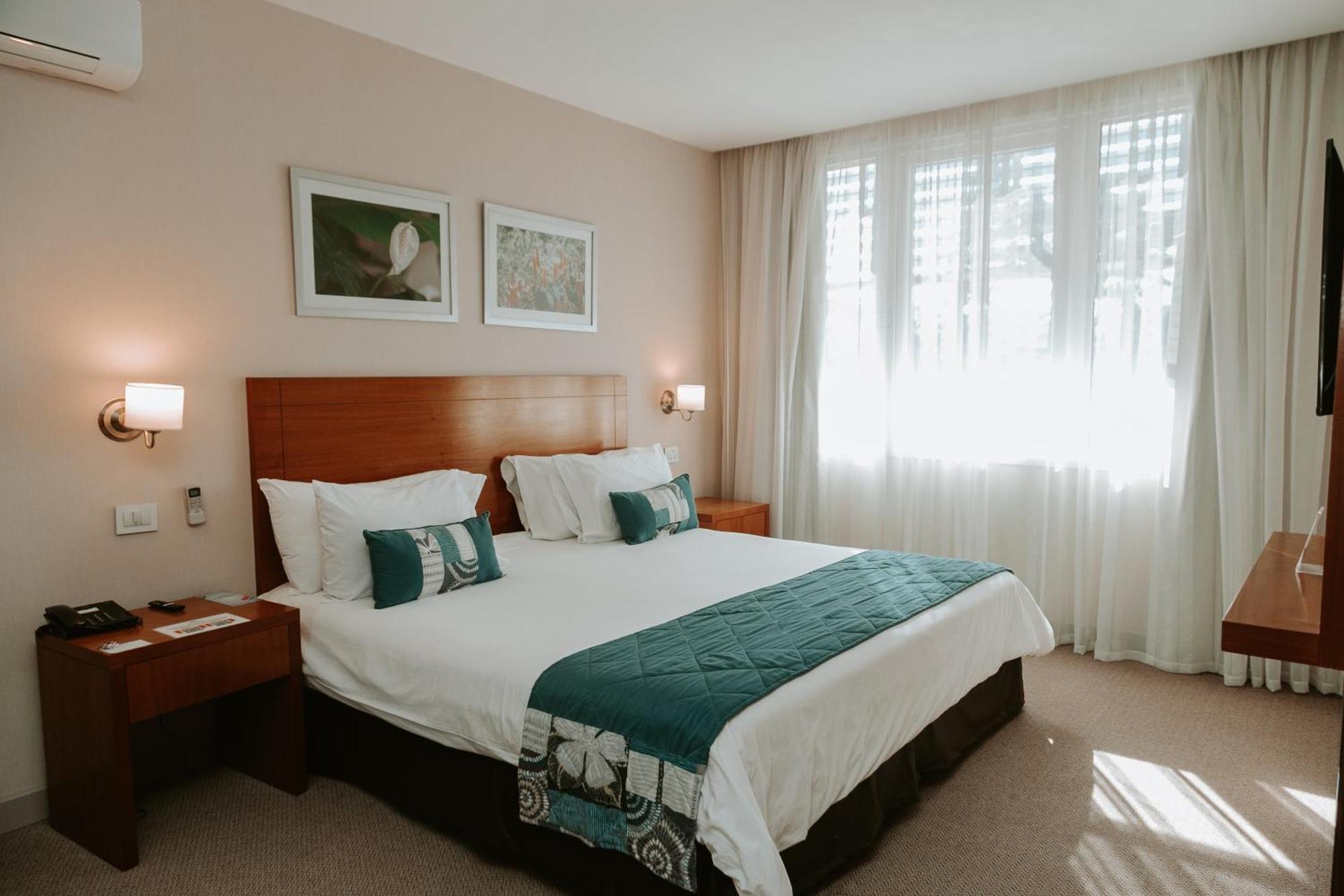 Howard Johnson Hotel Йерба Буена Стая снимка